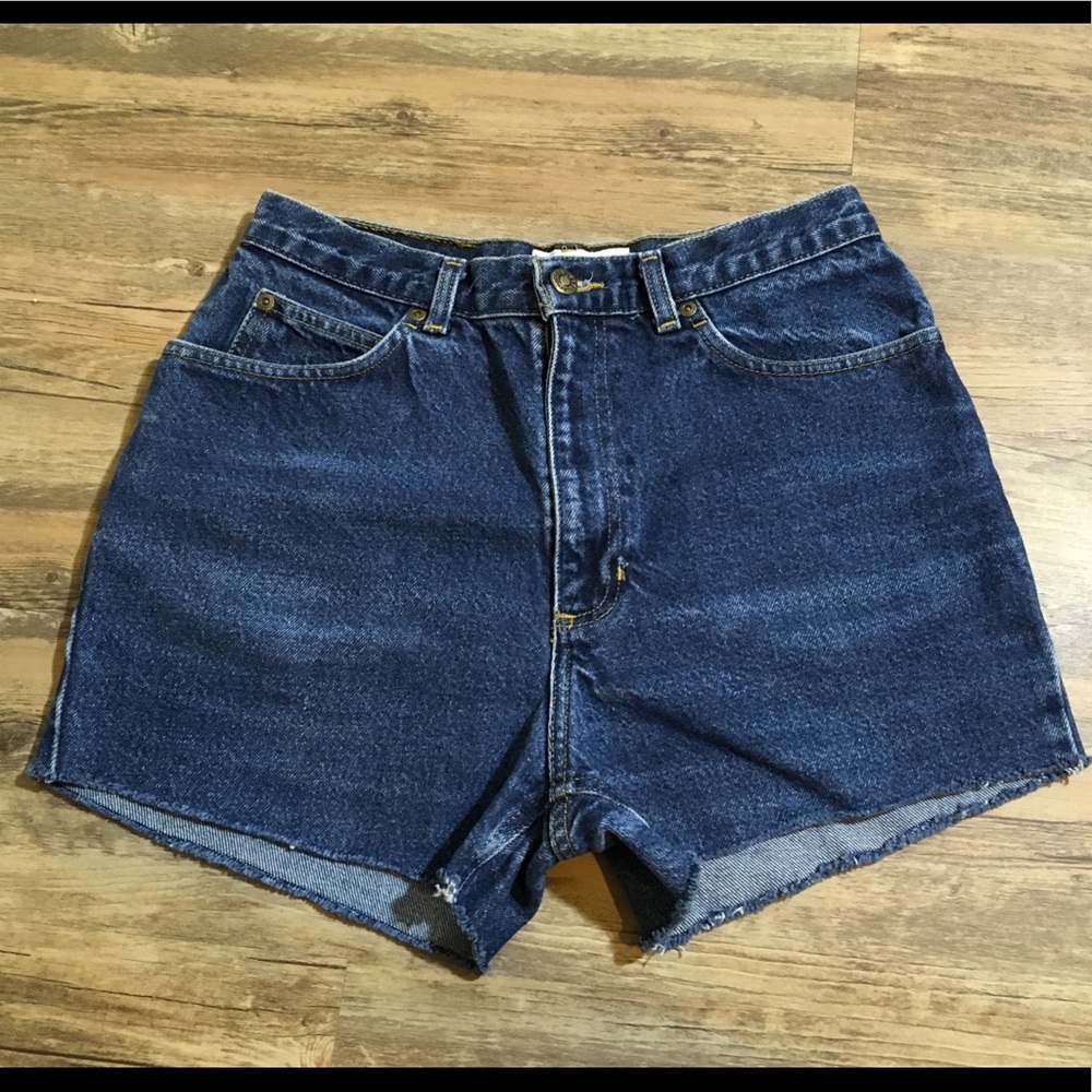 Vintage 90’s High Waisted Cutoffs